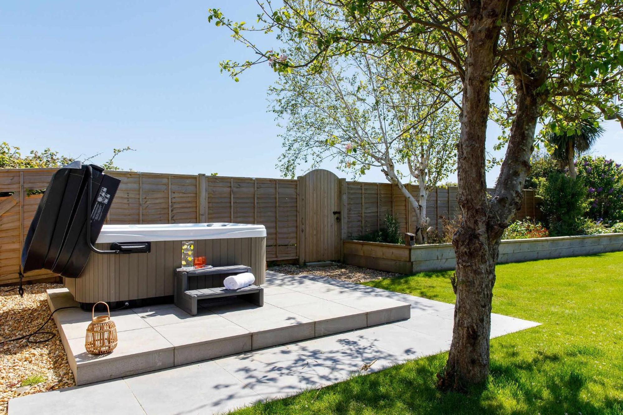 Spacious Home For 8 In Witterings - Walk To Beach East Wittering Eksteriør bilde