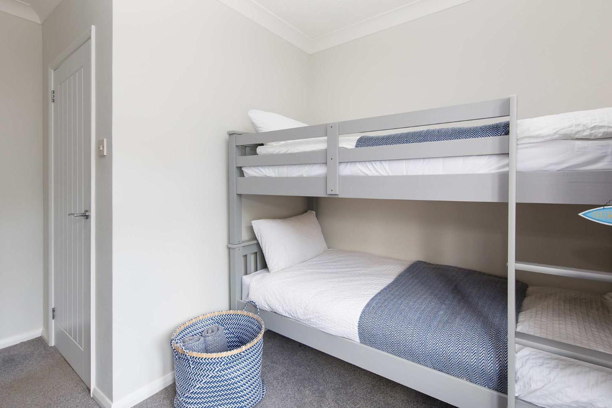 Spacious Home For 8 In Witterings - Walk To Beach East Wittering Eksteriør bilde