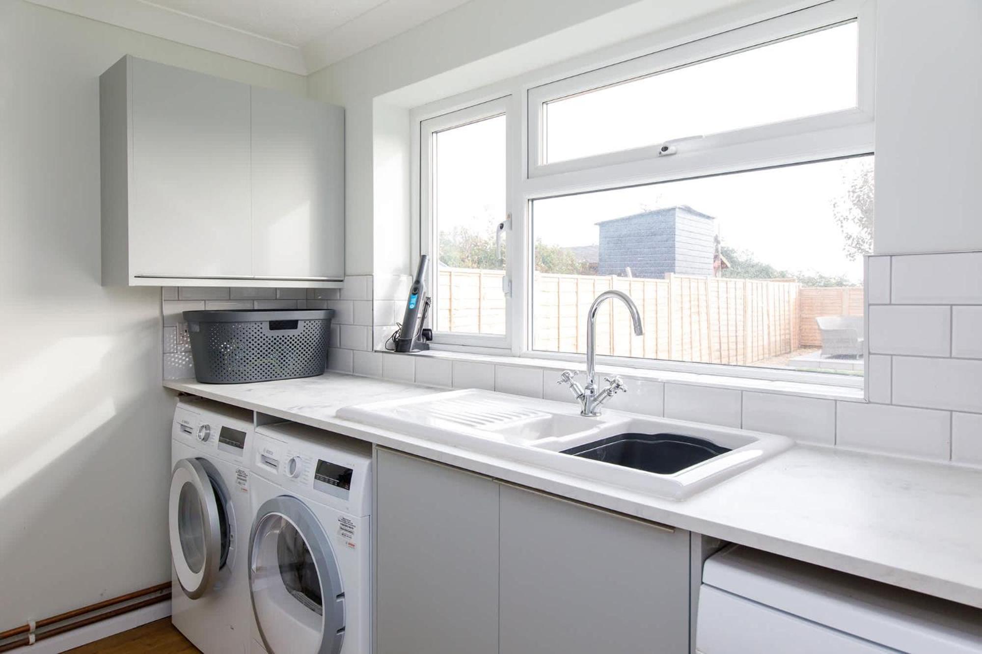 Spacious Home For 8 In Witterings - Walk To Beach East Wittering Eksteriør bilde